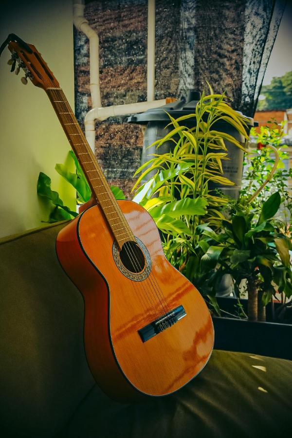 Hostel Metro Floresta Alojamiento Medellín Exteriör bild