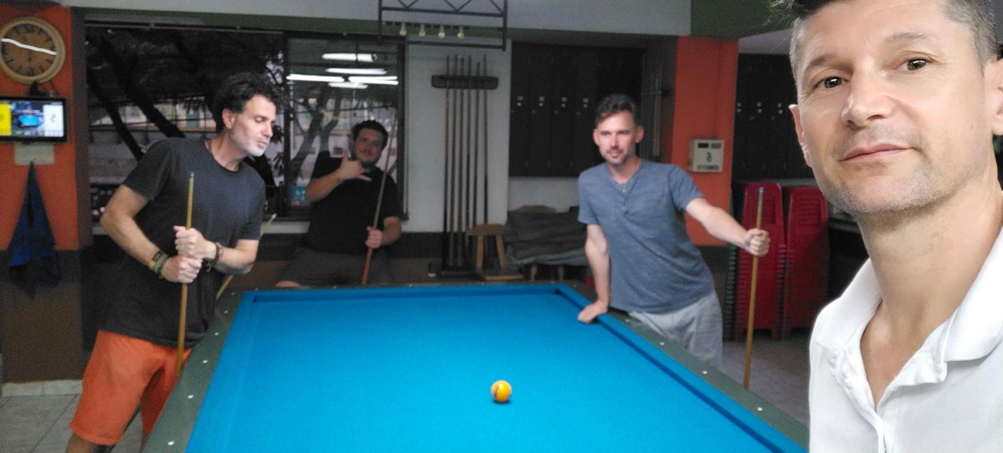 Hostel Metro Floresta Alojamiento Medellín Exteriör bild