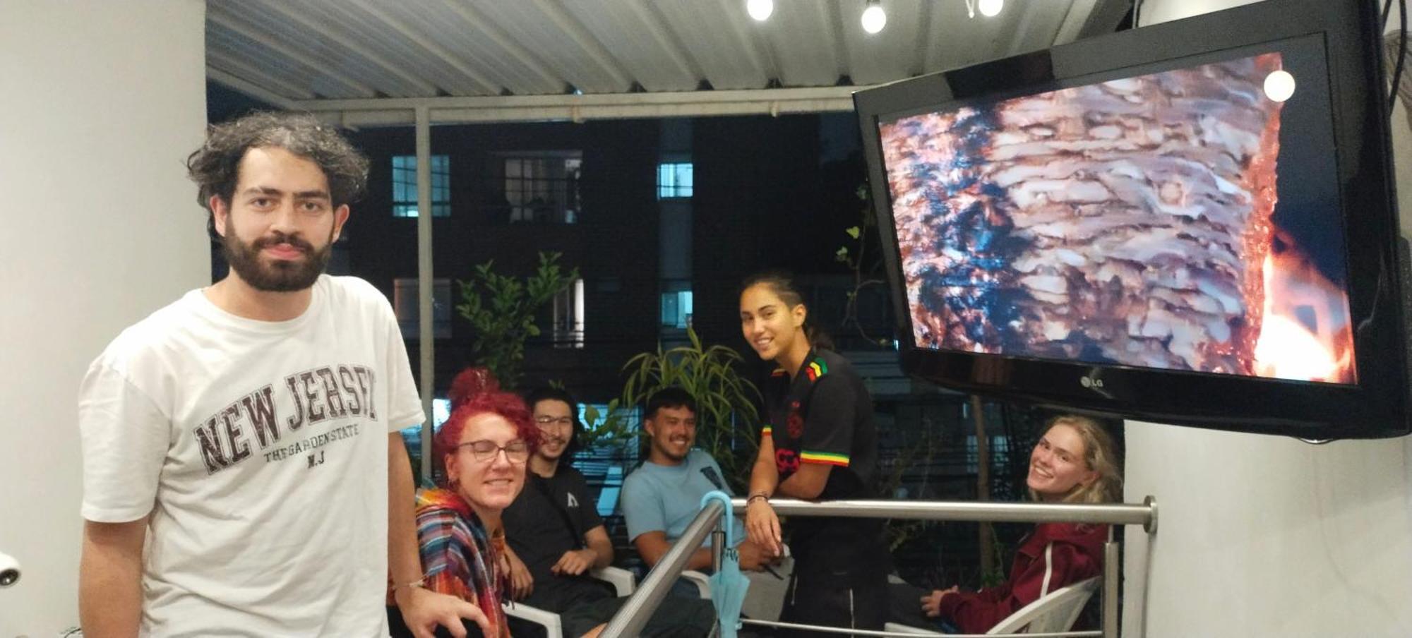 Hostel Metro Floresta Alojamiento Medellín Exteriör bild
