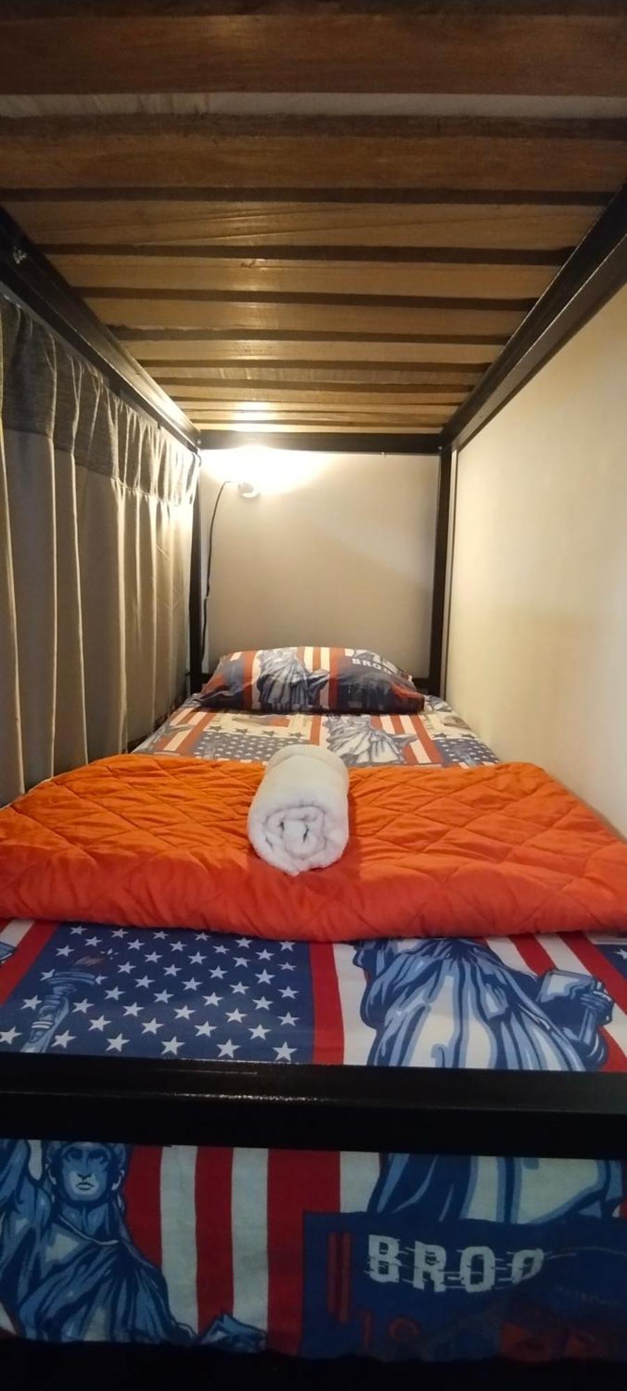 Hostel Metro Floresta Alojamiento Medellín Exteriör bild