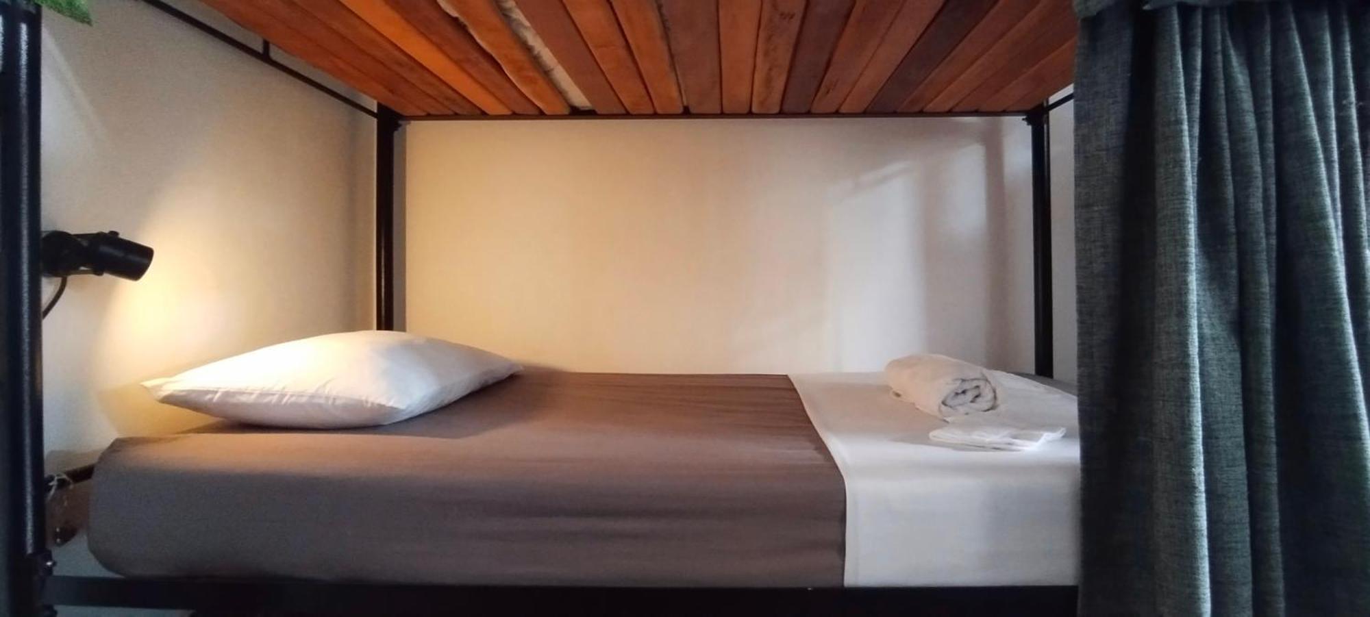 Hostel Metro Floresta Alojamiento Medellín Exteriör bild